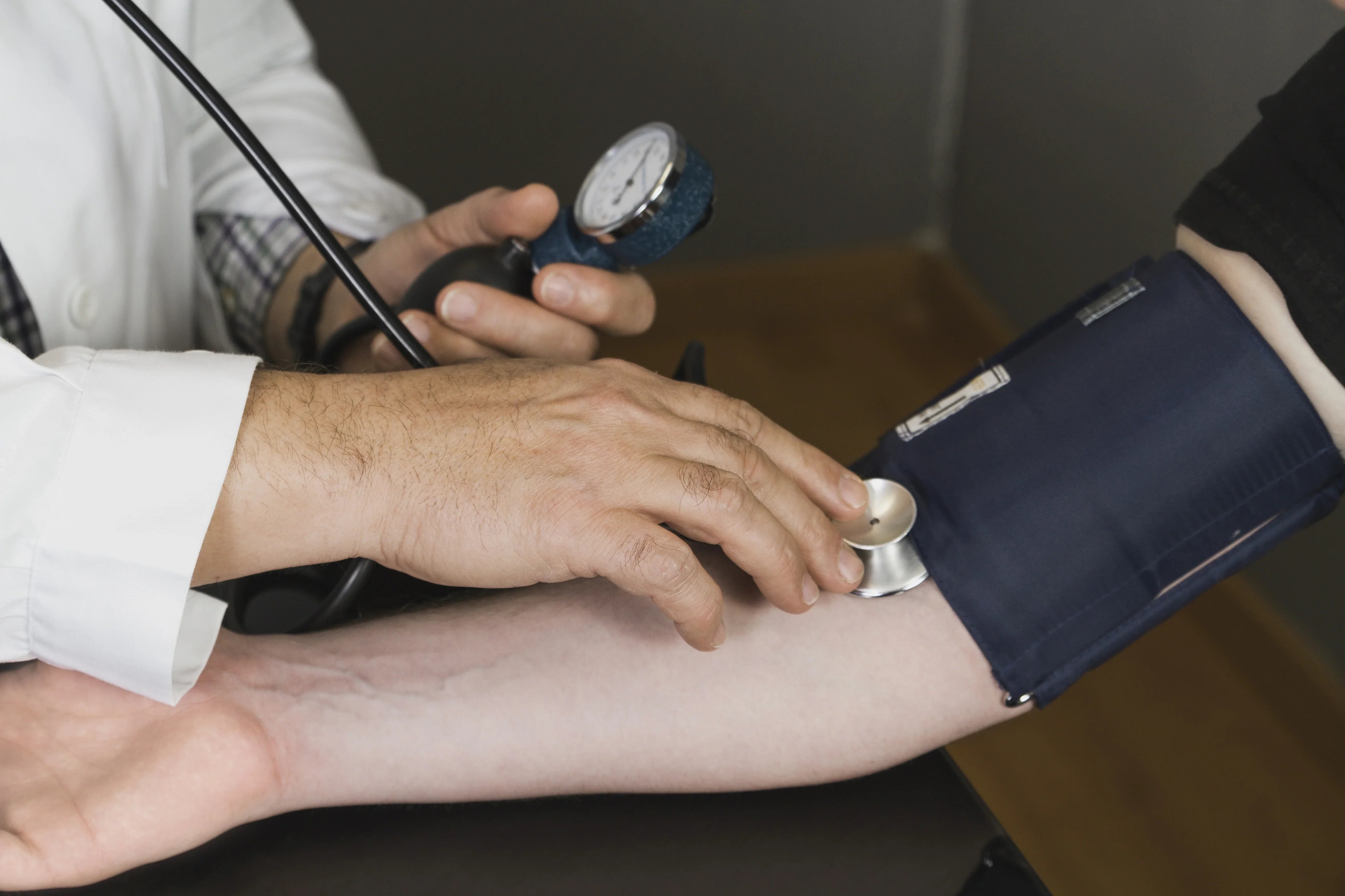 Your Complete Guide to Measuring Blood Pressure: When Is a Reading Considered Abnormal?